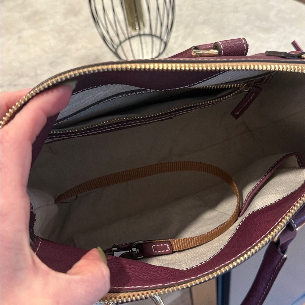 Dooney & Bourke Lucca pocket satchel 30 in wine/plum - Picture 8 of 10